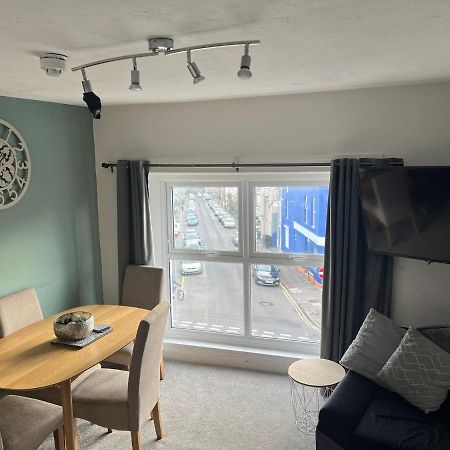 Topzy-Turvy - 1 Bedroom Apartment Swansea Exterior foto